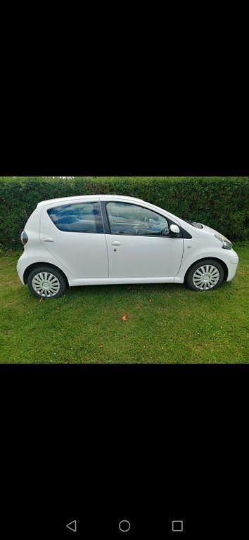 Gebraucht 2011 Toyota Aygo Kleinwagen | 1.750 € (Guter Preis) - Bild 1/4