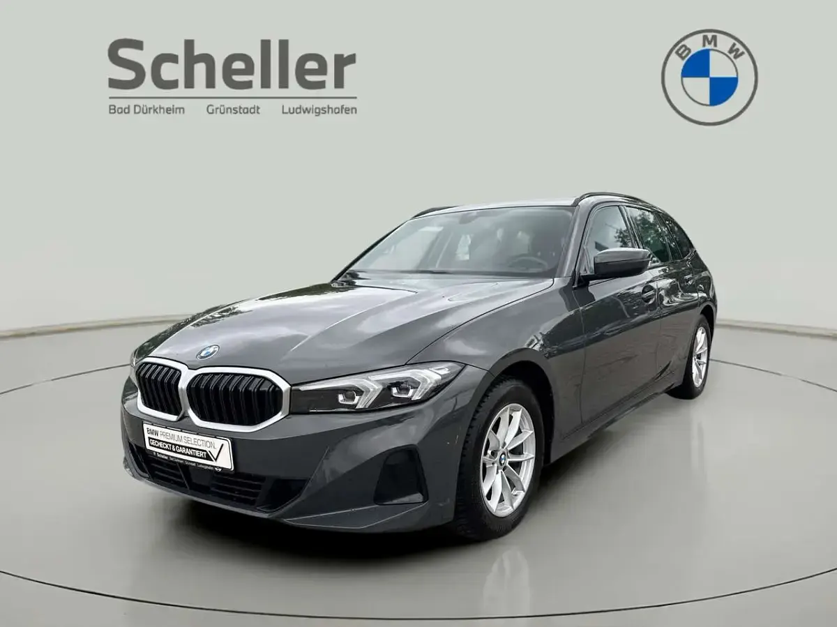 Gebraucht BMW 318 Sport Line 150 PS (110 kW) 2023 Bmw individual dravitgrau Kombi