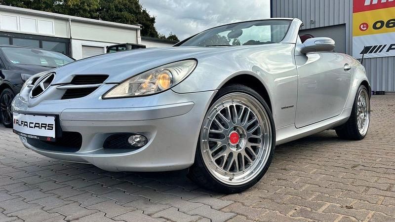 Silber Gebraucht 2005 Mercedes SLK200 Cabrio | 6.950 € (Fairer Preis) - Bild 1/4