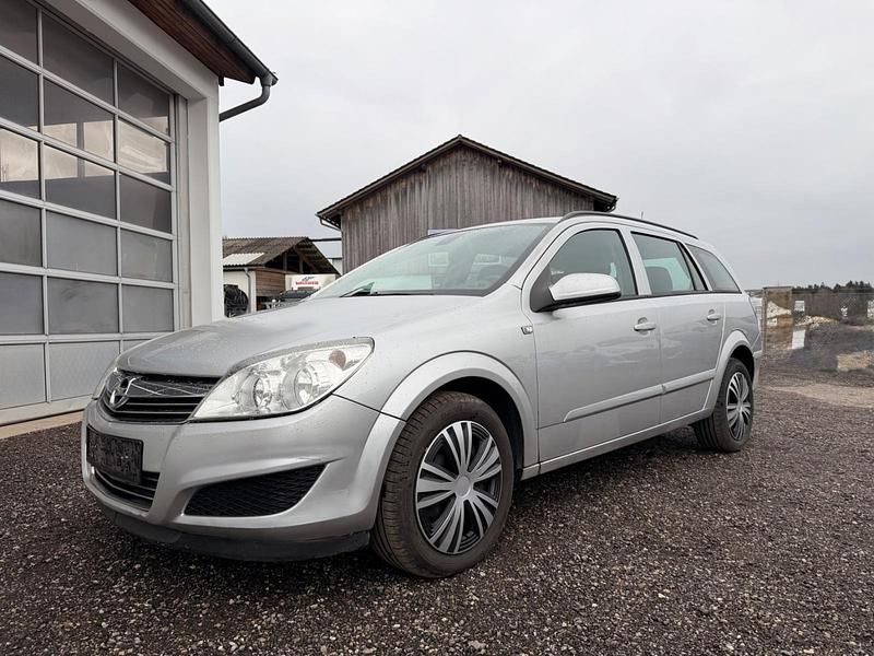 Gebraucht Opel Astra 110 PS (80 kW) 2008 Silber Kombi