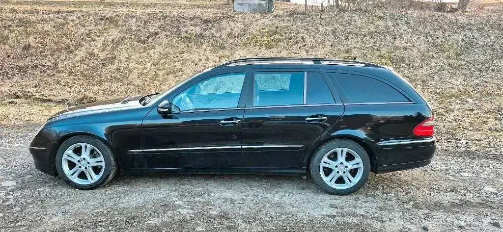 Gebraucht Mercedes E280 190 PS (139 kW) 2006 Schwarz Kombi