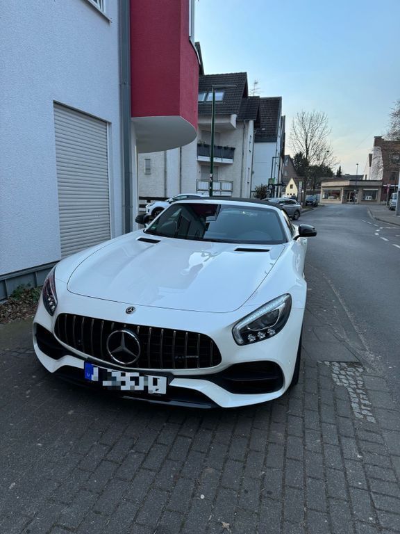 Weiß Gebraucht 2017 Mercedes AMG GT AMG Coupé | 89.000 € (Teuer) - Bild 1/4