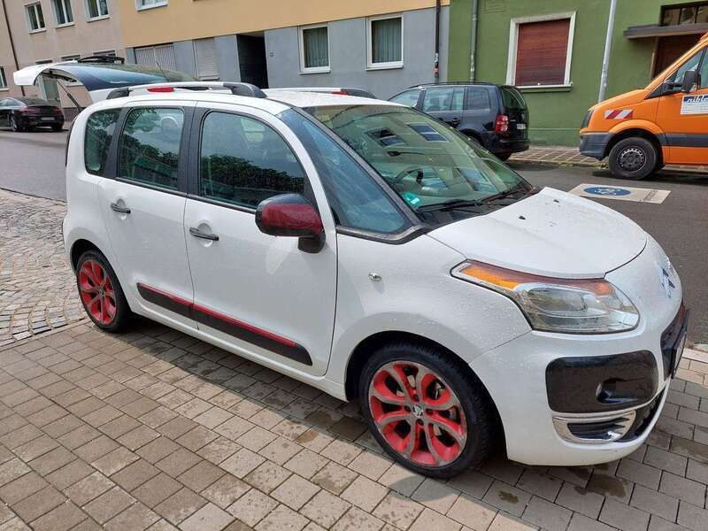 Weiß Gebraucht 2011 Citroën C3 Picasso Van / Kleinbus | 4.100 € (Guter Preis) - Bild 1/4