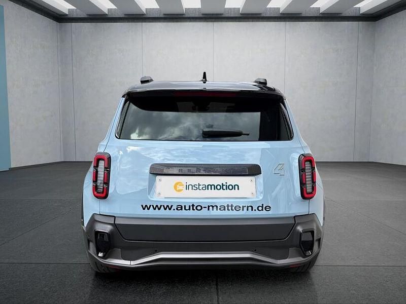 Second-hand Renault 4 E-Tech 2025 Albastru SUV