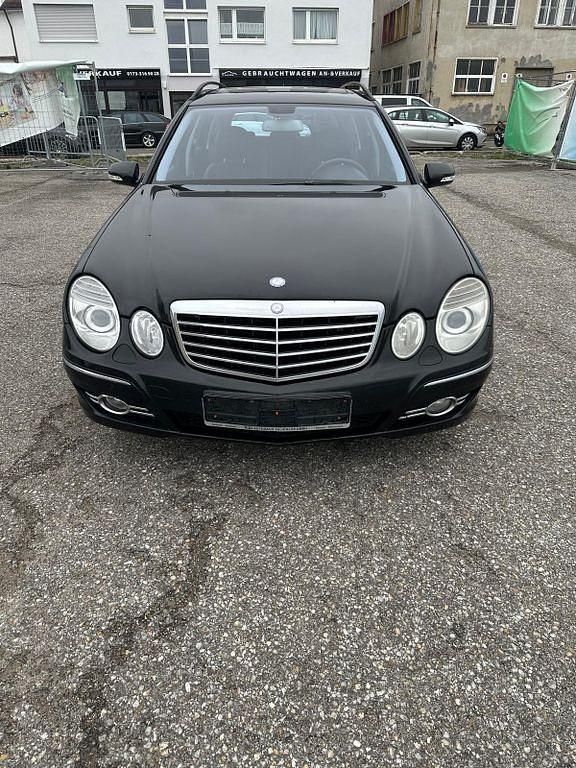 Schwarz Gebraucht 2007 Mercedes E320 Kombi | 2.990 € (Guter Preis) - Bild 1/4