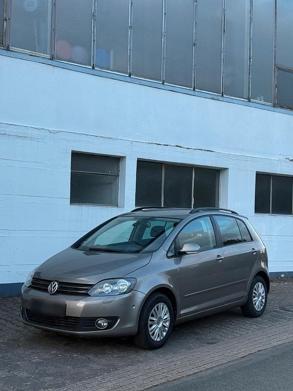 Gebraucht VW Golf VI 122 PS (89 kW) 2010 Kleinwagen