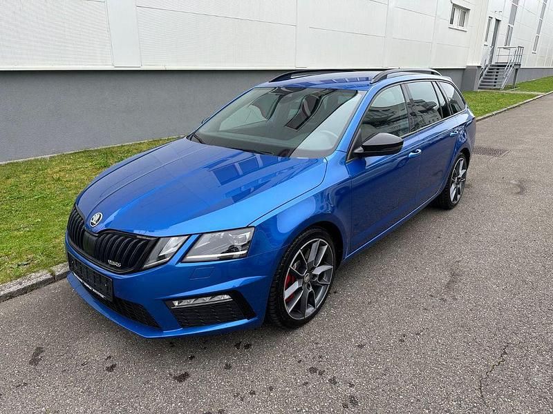 Blau Gebraucht 2018 Skoda Octavia RS Kombi | 13.800 € (Superpreis) - Bild 1/4