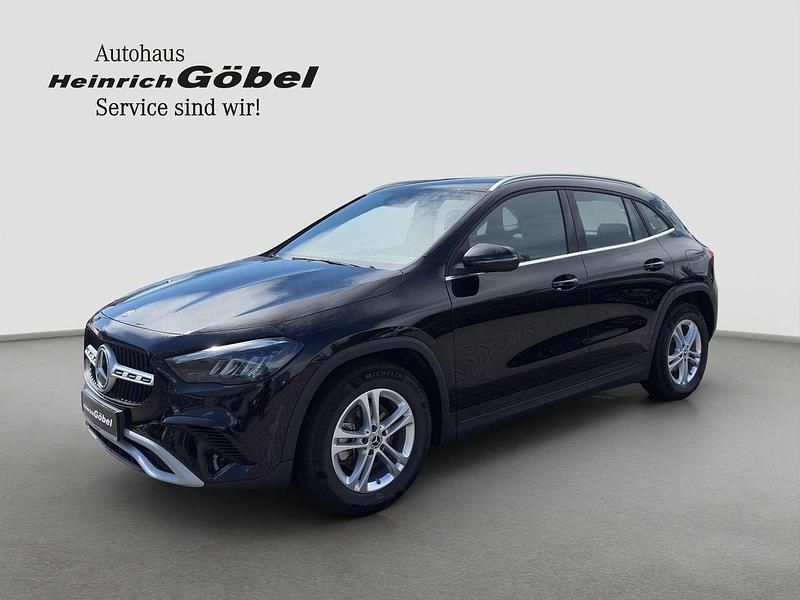 Schwarz Gebraucht 2023 Mercedes GLA200 SUV | 37.900 € (Fairer Preis) - Bild 1/4