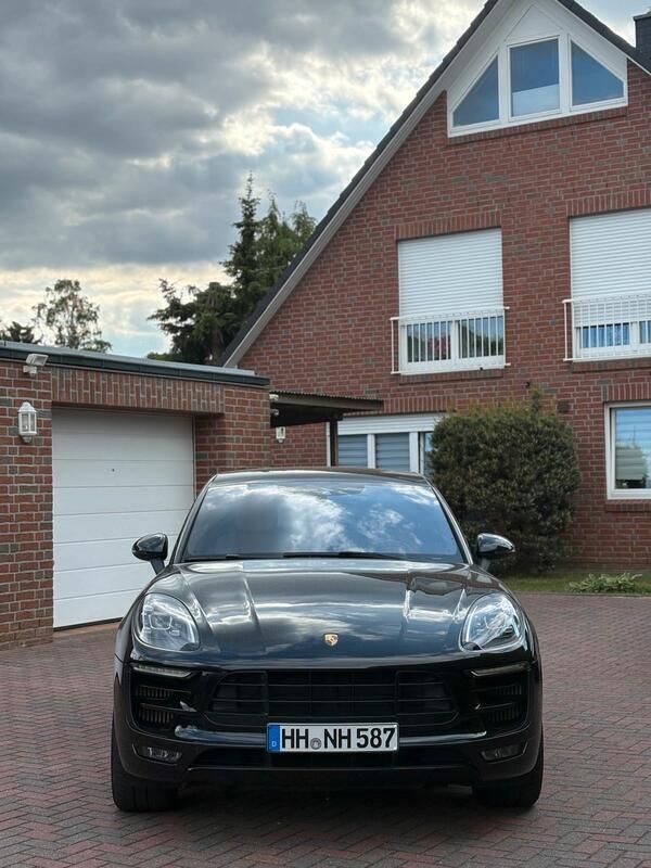 Schwarz Gebraucht 2017 Porsche Macan GTS SUV | 43.900 € (Superpreis) - Bild 1/4