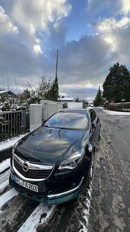 Gebraucht Opel Insignia 194 PS (142 kW) 2015 Kombi