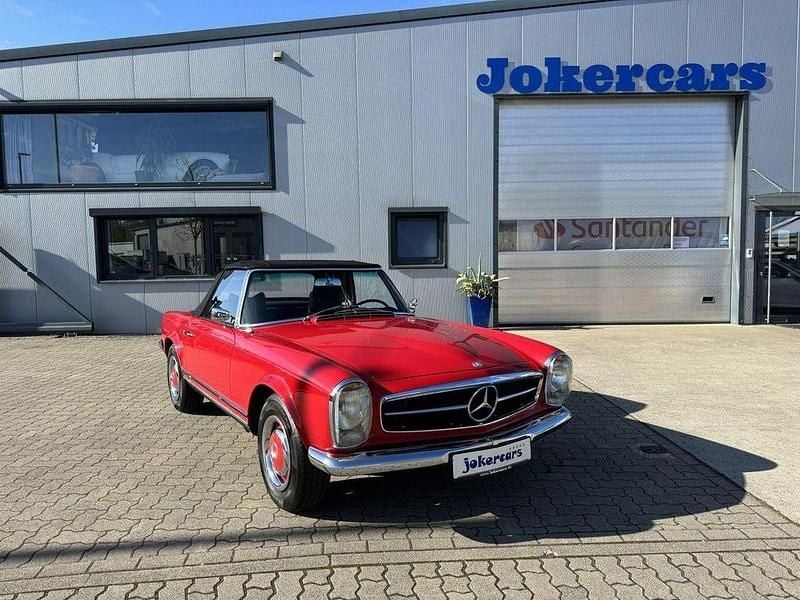 Gebraucht Mercedes 230 150 PS (110 kW) 1965 Signalrot Cabrio
