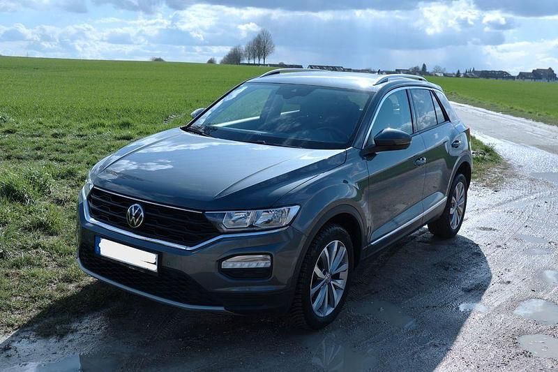 Gebraucht VW T-Roc Style 150 PS (110 kW) 2021 Grau SUV
