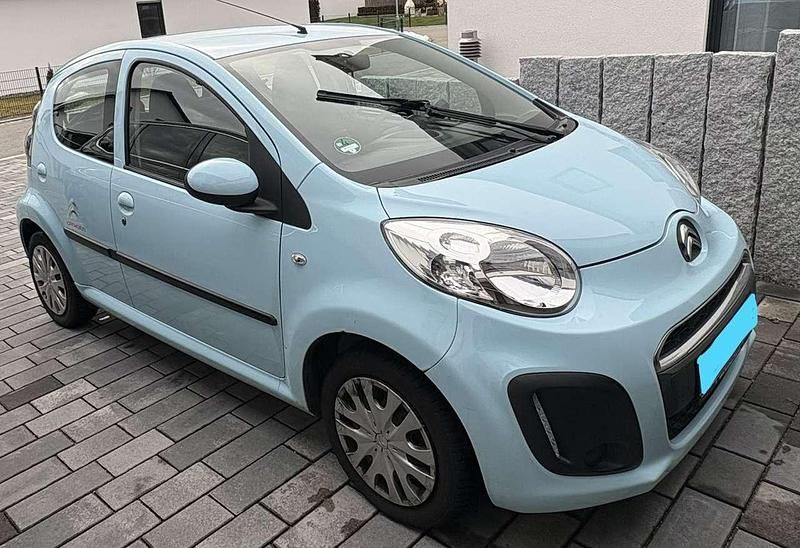 Gebraucht Citroën C1 SELECTION 68 PS (50 kW) 2012 Blau Kleinwagen
