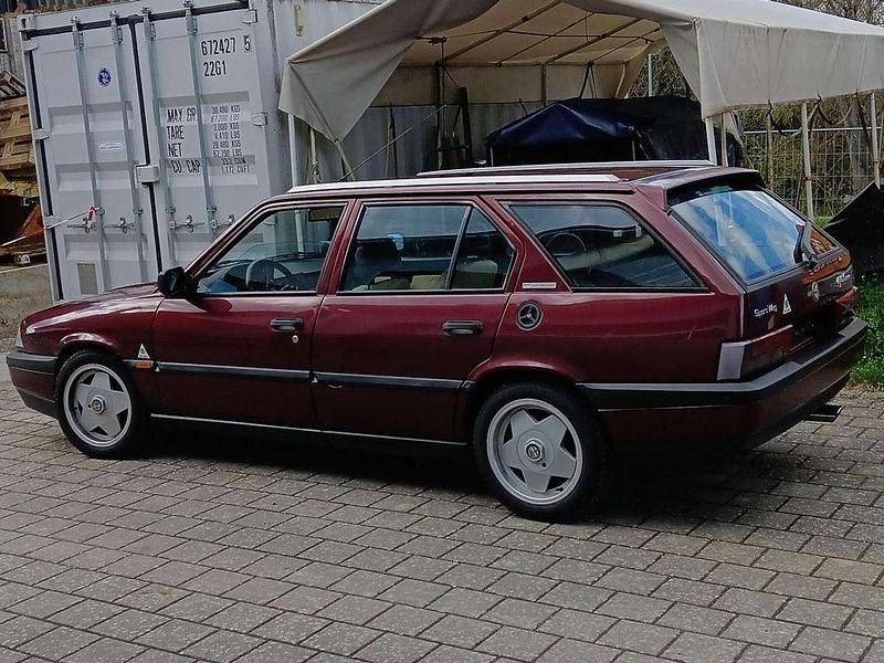 Gebraucht Alfa Romeo 33 107 PS (78 kW) 1992 Rot Kombi
