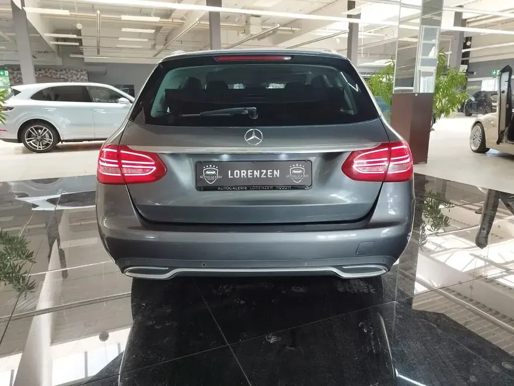 Gebraucht Mercedes C250 204 PS (150 kW) 2016 Grau Kombi