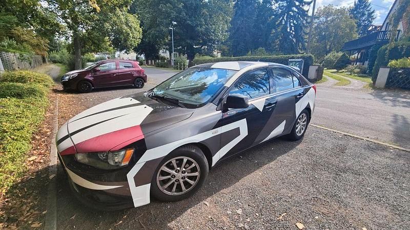 Schwarz Gebraucht 2011 Mitsubishi Lancer Limousine | 3.000 € (Guter Preis) - Bild 1/4