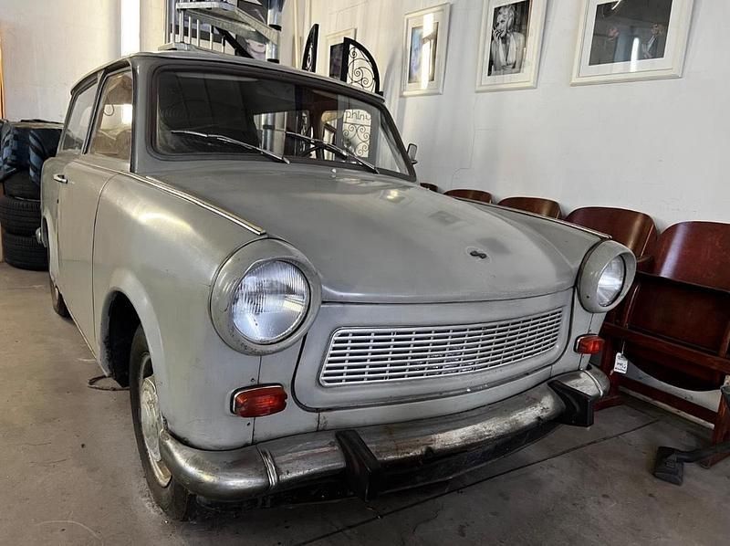 Grau Gebraucht 1974 Trabant 601 Kombi | 2.600 € - Bild 1/4