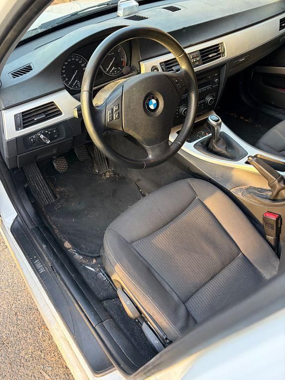 Gebraucht BMW 316 116 PS (85 kW) 2012 Weiß Kombi