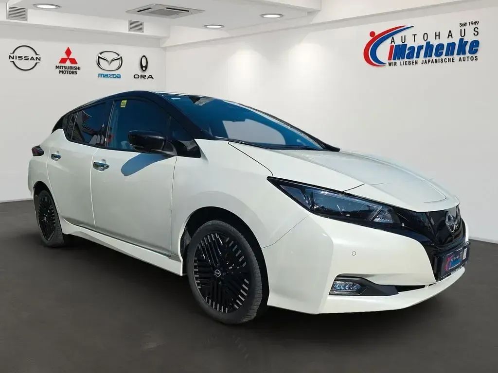 Gebraucht Nissan Leaf Tekna 160 kW (218 PS) 2024 Weiß Kleinwagen