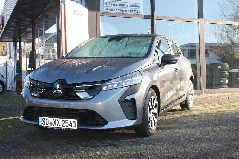 Gebraucht Mitsubishi Colt Basis 67 PS (49 kW) 2025 Grau Limousine