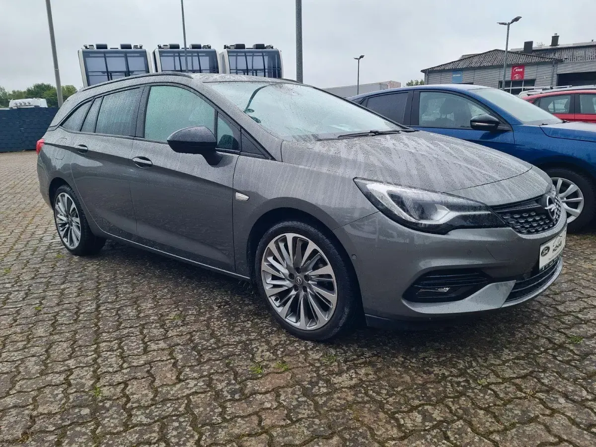 Gebraucht Opel Astra Ultimate 145 PS (106 kW) 2022 Grau Kleinwagen