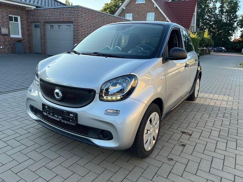 Silber Gebraucht 2017 Smart ForFour Kleinwagen | 5.599 € (Guter Preis) - Bild 1/4