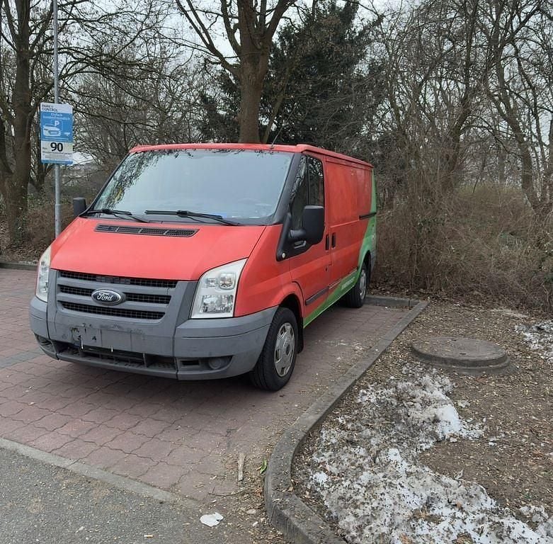 Gebraucht Ford Transit 116 PS (85 kW) 2010 Rot Van / Kleinbus