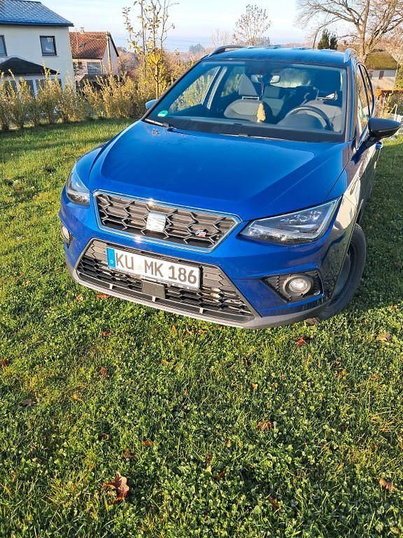 Blau Gebraucht 2021 Seat Arona FR SUV | 16.400 € (Fairer Preis) - Bild 1/4