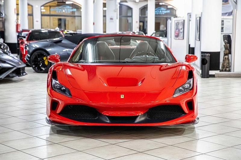 Gebraucht Ferrari F8 721 PS (530 kW) 2021 Rot Cabrio