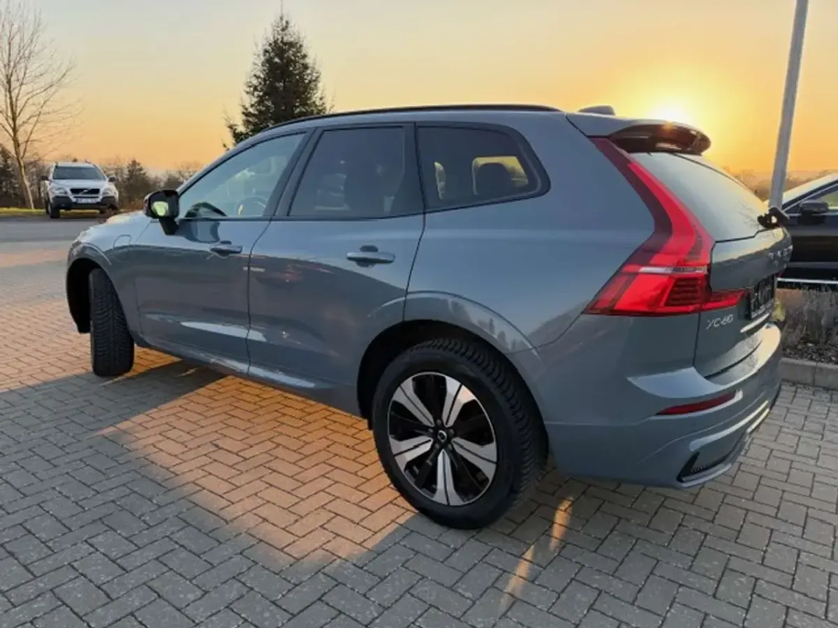 Gebraucht Volvo XC60 Plus 398 PS (292 kW) 2023 Thunder grey SUV