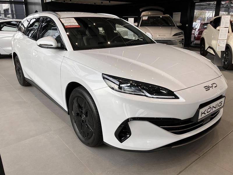 Neu BYD Seal Boost 218 PS (160 kW) 2026 Weiß Kombi