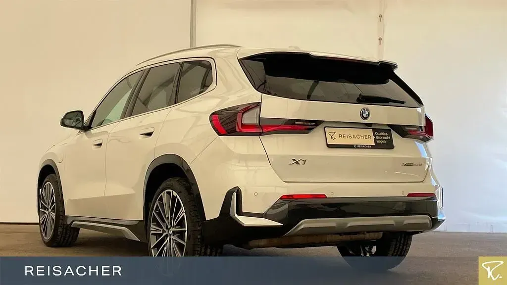 Gebraucht BMW X1 326 PS (239 kW) 2025 Weiß SUV