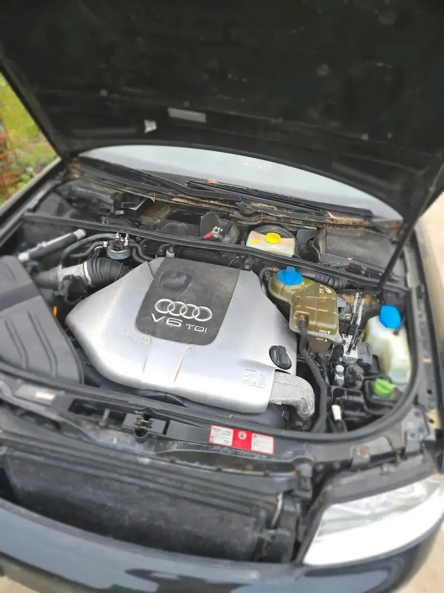 Używany Audi A4 163 KM (119 kW) 2002 Czarny Kombi
