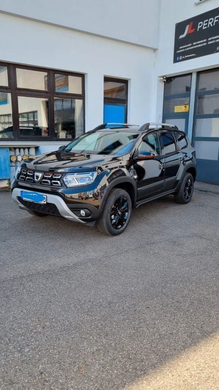 Schwarz Gebraucht 2022 Dacia Duster Extreme SUV | 18.700 € (Guter Preis) - Bild 1/4