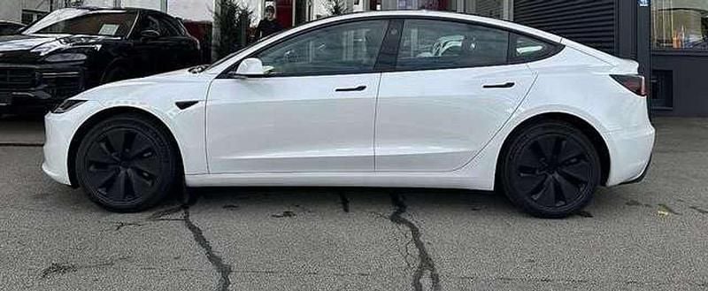 Gebraucht Tesla Model 3 RWD 235 kW (320 PS) 2025 Weiß Limousine