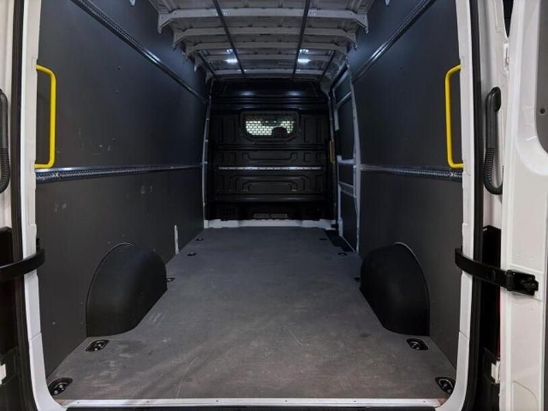 Gebraucht VW Crafter 177 PS (130 kW) 2024 Weiss Van