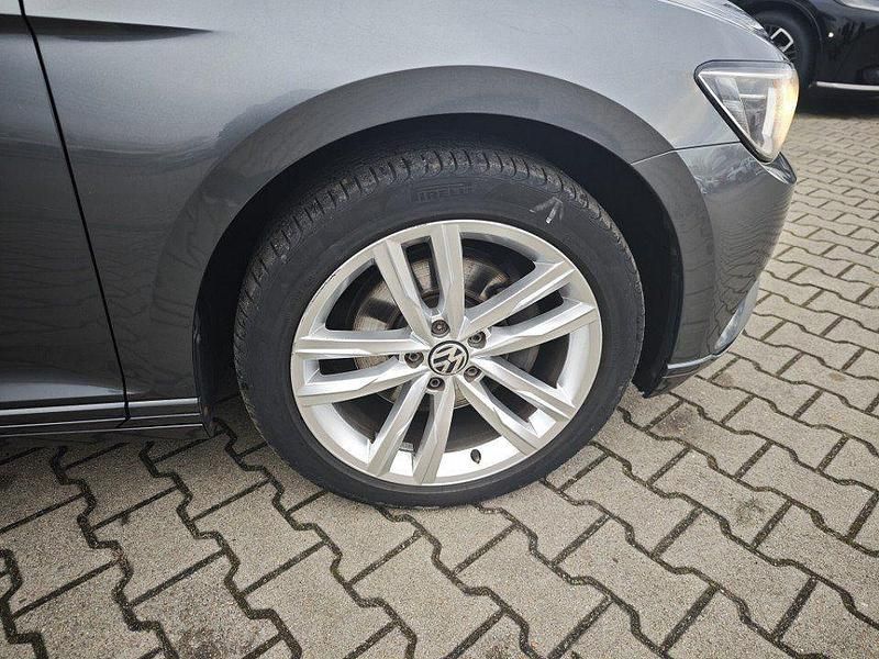 Gebraucht VW Passat Comfortline 179 PS (131 kW) 2015 Schwarz Limousine