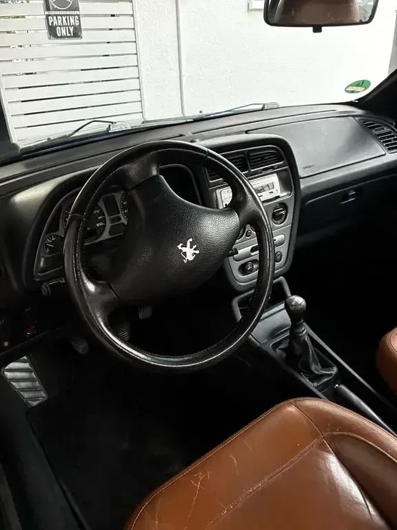 Gebraucht Peugeot 306 Cabriolet 98 PS (72 kW) 2002 Blau Cabrio