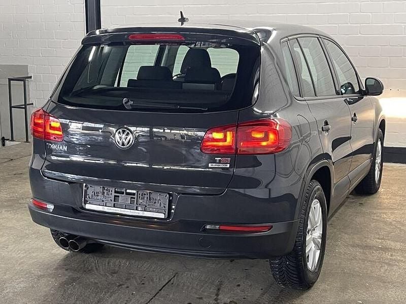 Gebraucht VW Tiguan Trendline 150 PS (110 kW) 2016 Grau SUV