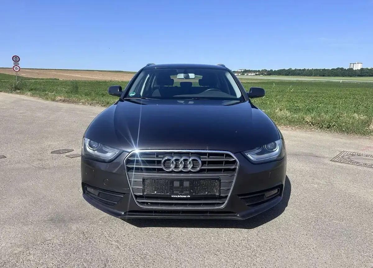 Gebraucht Audi A4 Ambition 143 PS (105 kW) 2012 Lavagrau perleffekt Kombi