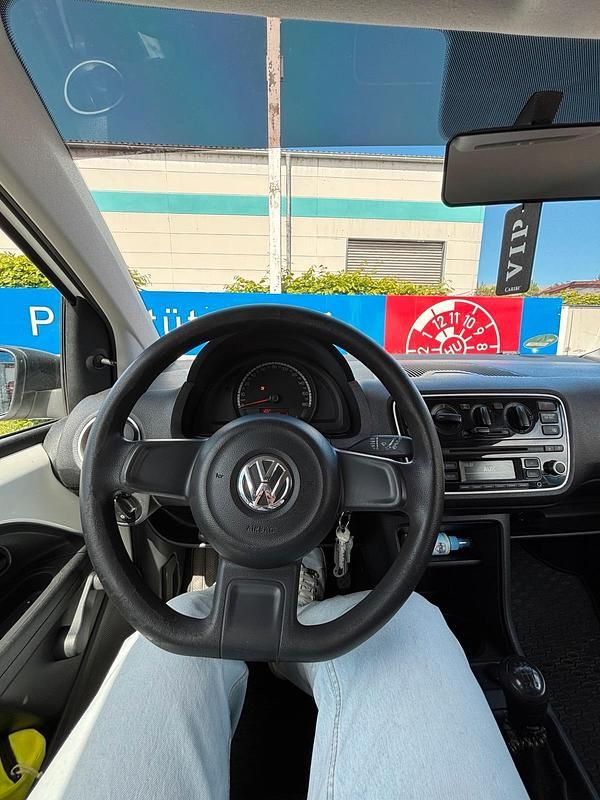 Second-hand VW up! 85 CP (62 kW) 2012 Alb Hatchback