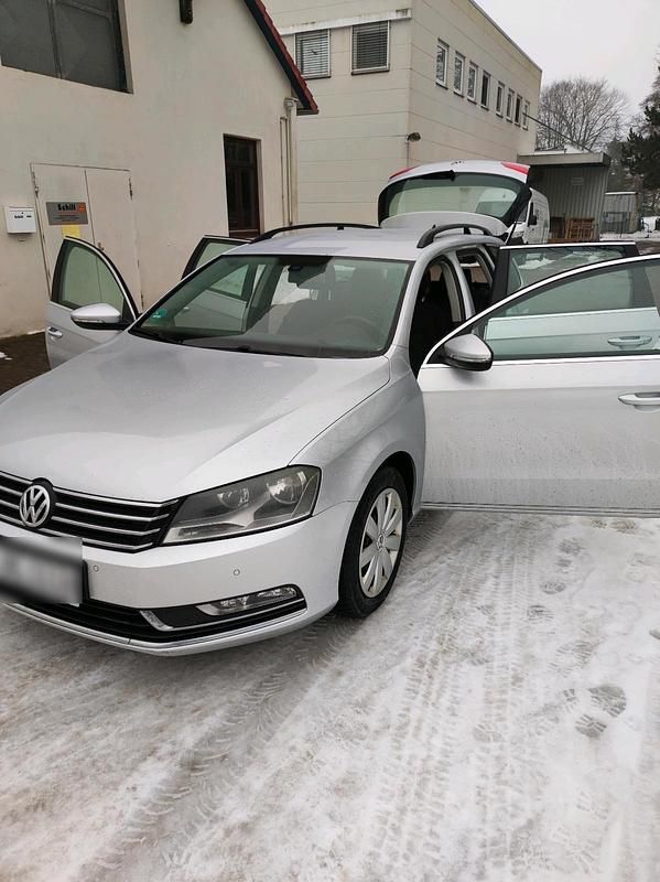 Gebraucht VW Passat 140 PS (102 kW) 2014 Silber Kombi