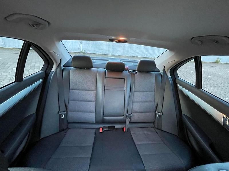 Gebraucht Mercedes 220 163 PS (119 kW) 2007 Grau Limousine