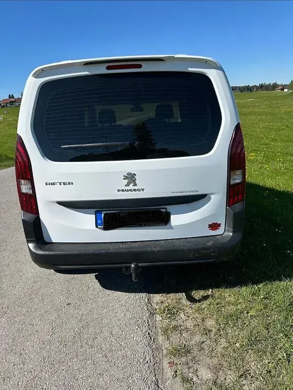 Gebraucht Peugeot Rifter Active 102 PS (75 kW) 2021 Weiß Van / Kleinbus