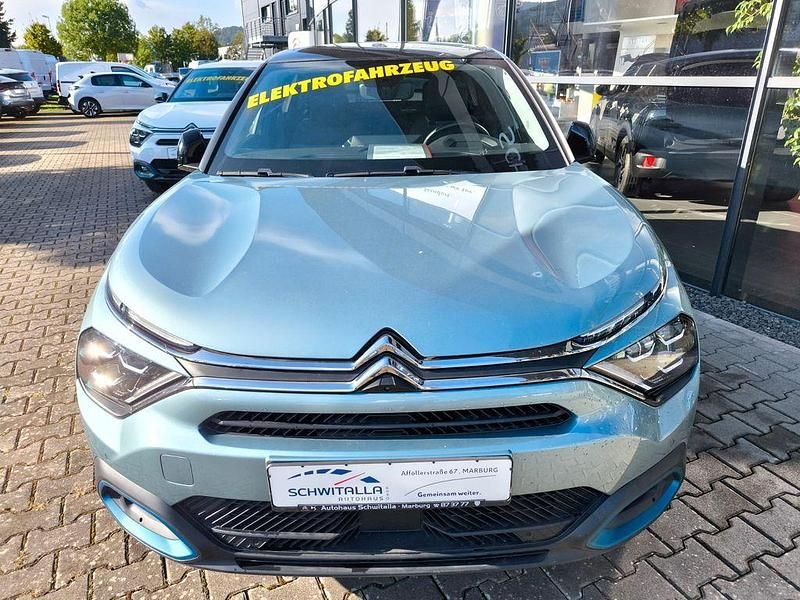 Używany Citroën e-C4 Shine 100 kW (136 KM) 2021 Niebieski Sedan/Limuzyna