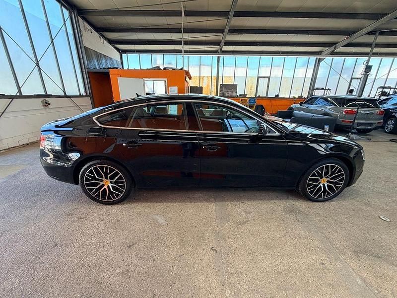 Gebraucht Audi A5 Sportback 177 PS (130 kW) 2015 Schwarz Kleinwagen