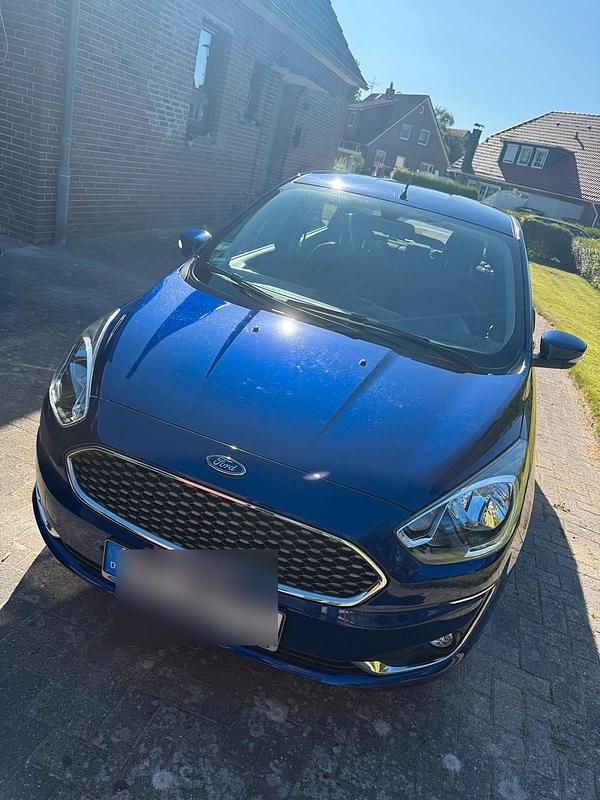 Blau Gebraucht 2019 Ford Ka Plus Kleinwagen | 11.800 € (Fairer Preis) - Bild 1/4