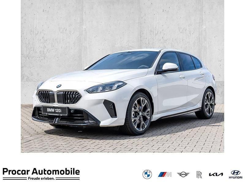 Second-hand BMW 120 M Sport 156 CP (114 kW) 2026 Hatchback