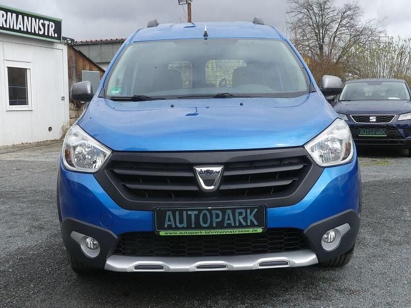 Gebraucht Dacia Dokker Stepway 116 PS (85 kW) 2015 Blau Van / Kleinbus