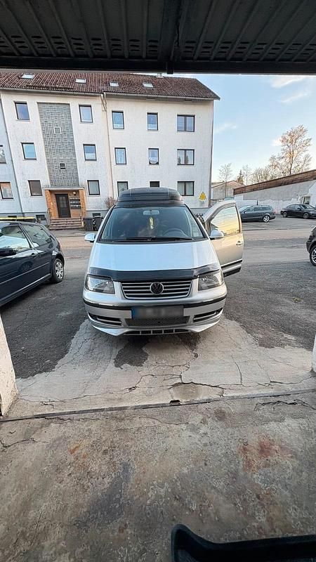 Second-hand VW Sharan 116 CP (85 kW) 2004 Gri Monovolum